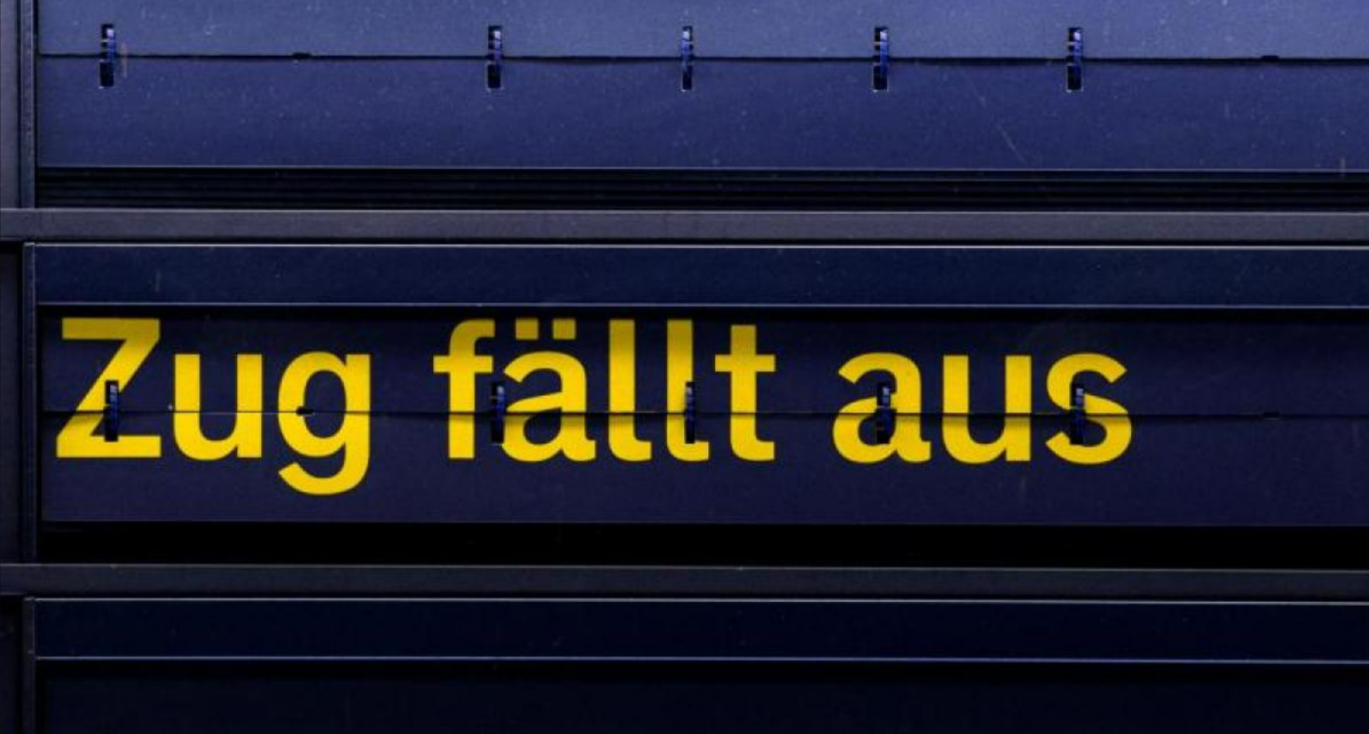 Unbegrenzter Bahnstreik beschlossen! Ist auch Weihnachten gefährdet? Mitglieder der Lokführergesellschaft stimmen für Streik