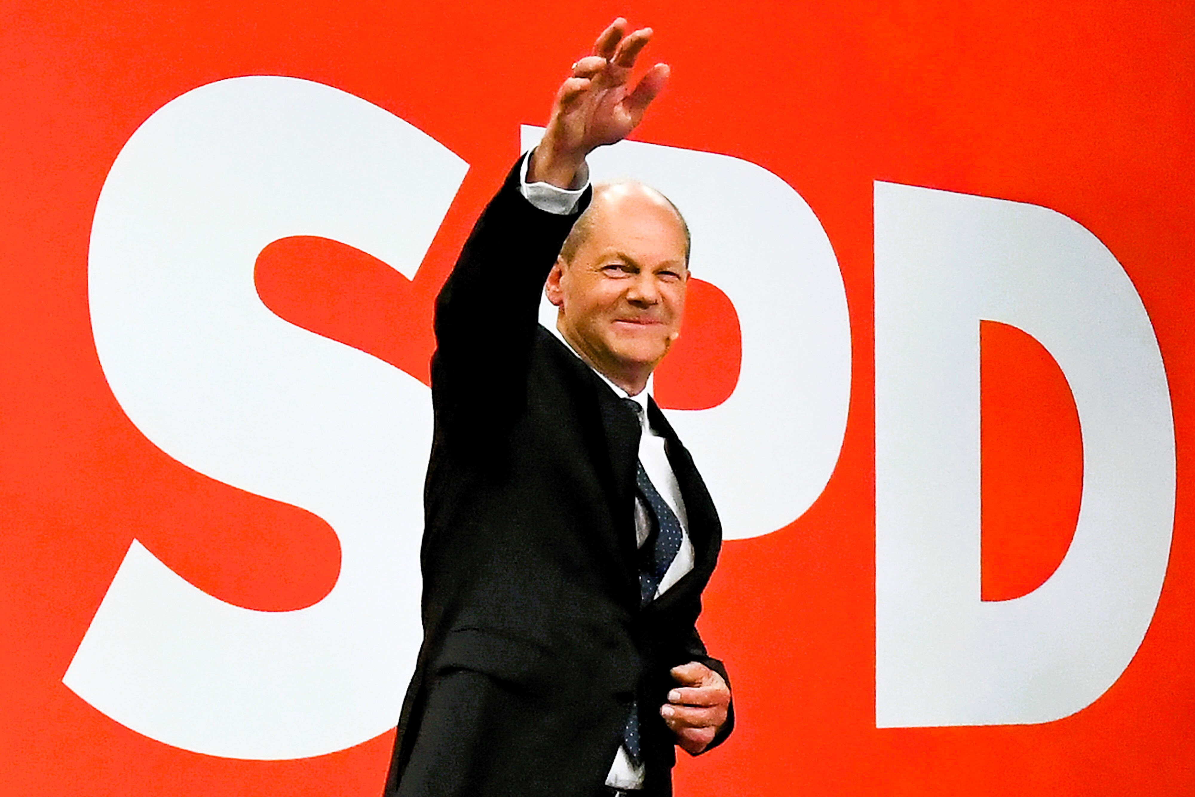 Umfrage-Hammer! Scholz überholt Merz! CDU verliert im Trendbarometer - so kann Merz nicht Kanzler werden