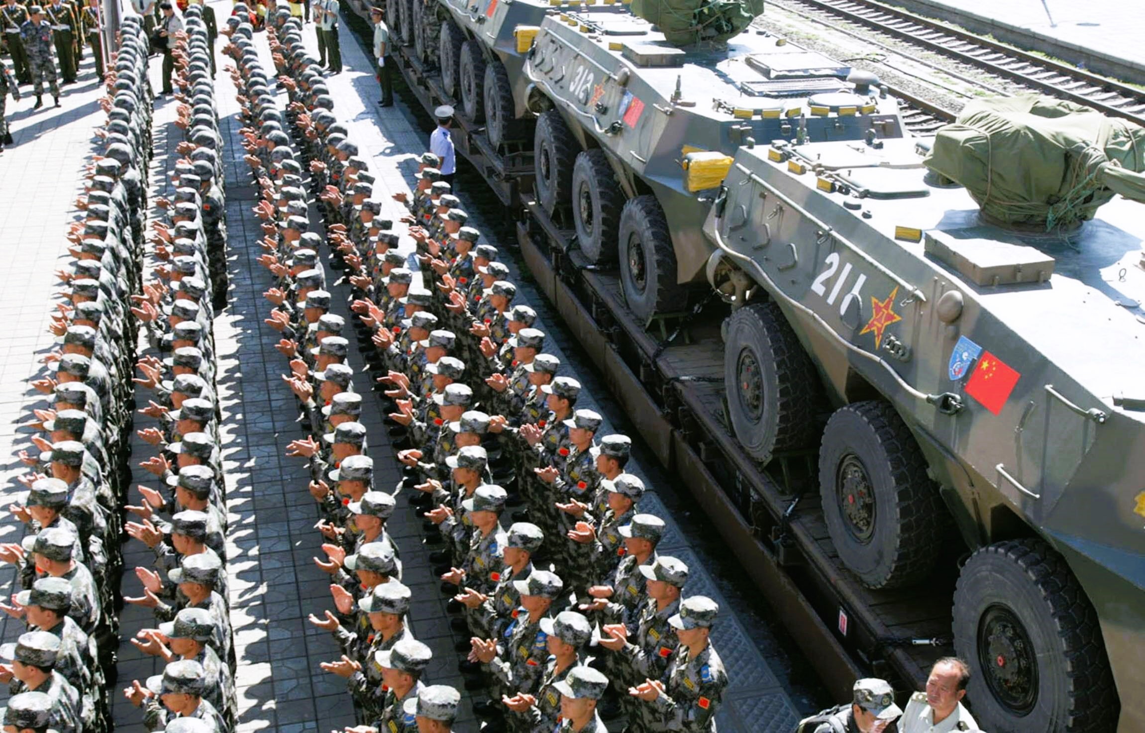 Putsch in Moskau? - Armee und Polizei verhaften hochrangige Militärs in Moskau! Verkehr lahmgelegt