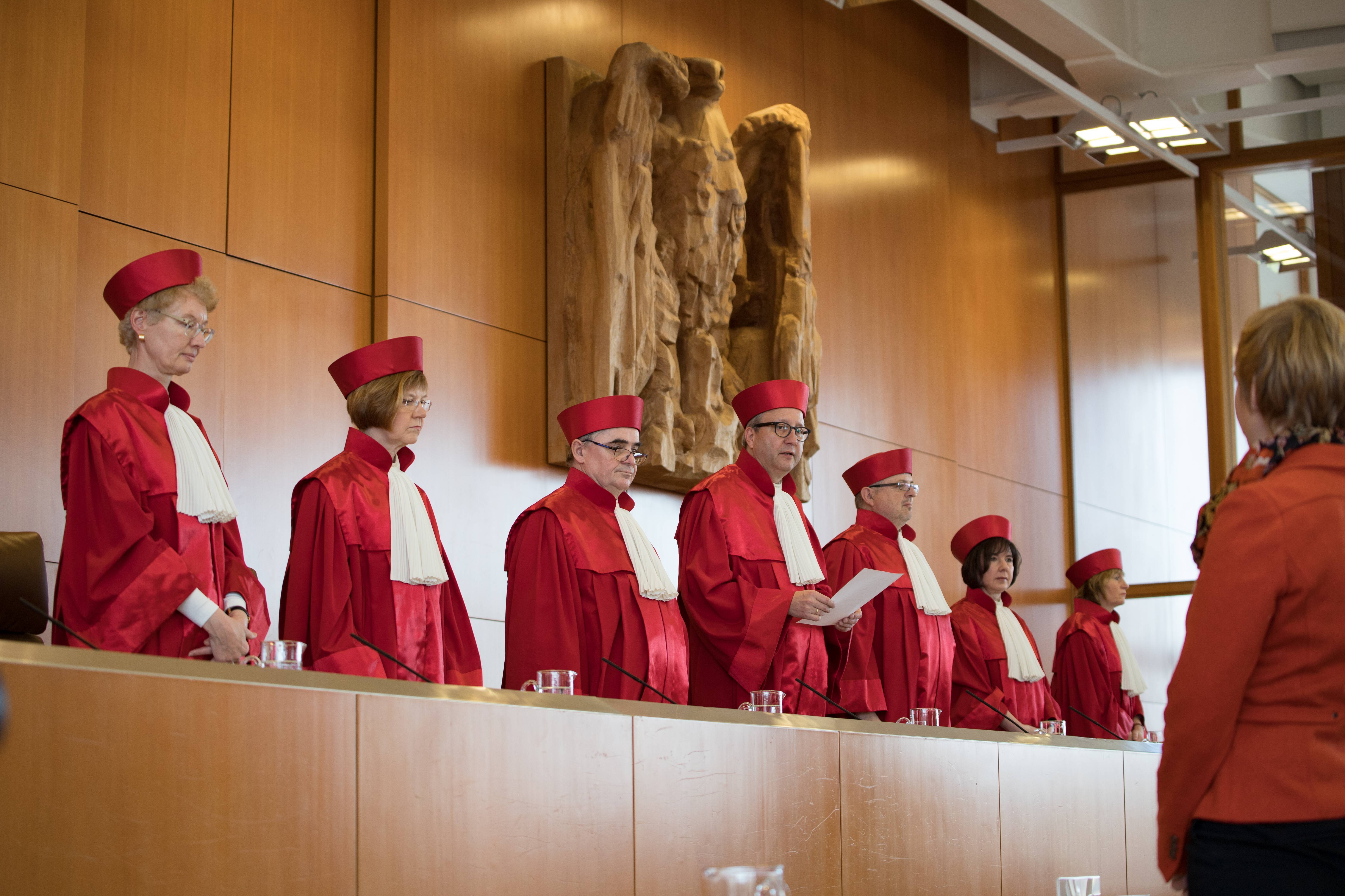 Putin erlässt Haftbefehle gegen Internationalen Strafgerichtshof in Den Haag! Kindischer Konter aus Russland