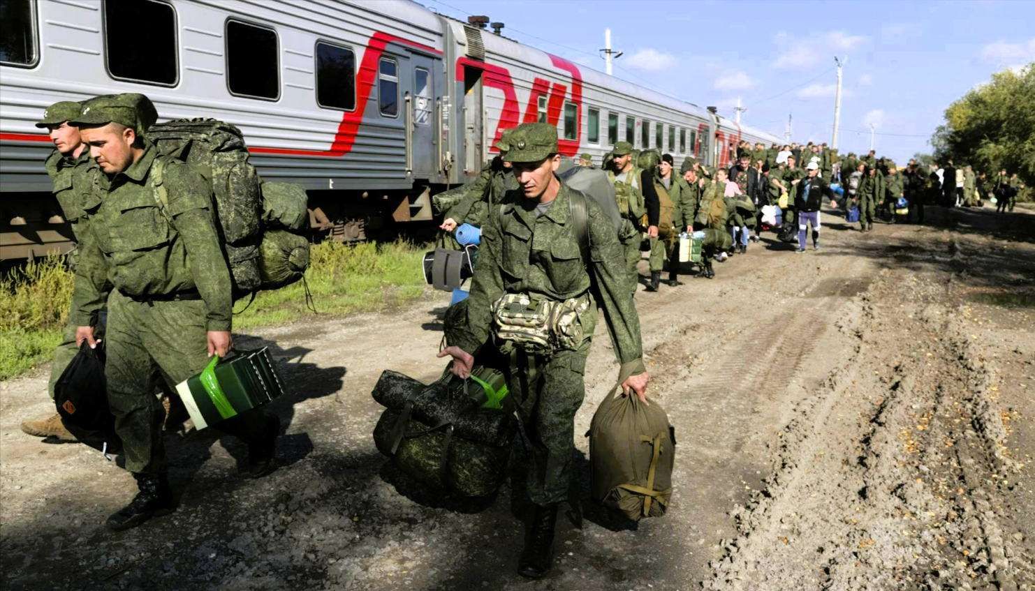 Neuer Krieg in Europa? Massive Truppenbewegungen gemeldet - USA und NATO aktivieren Notfallpläne!