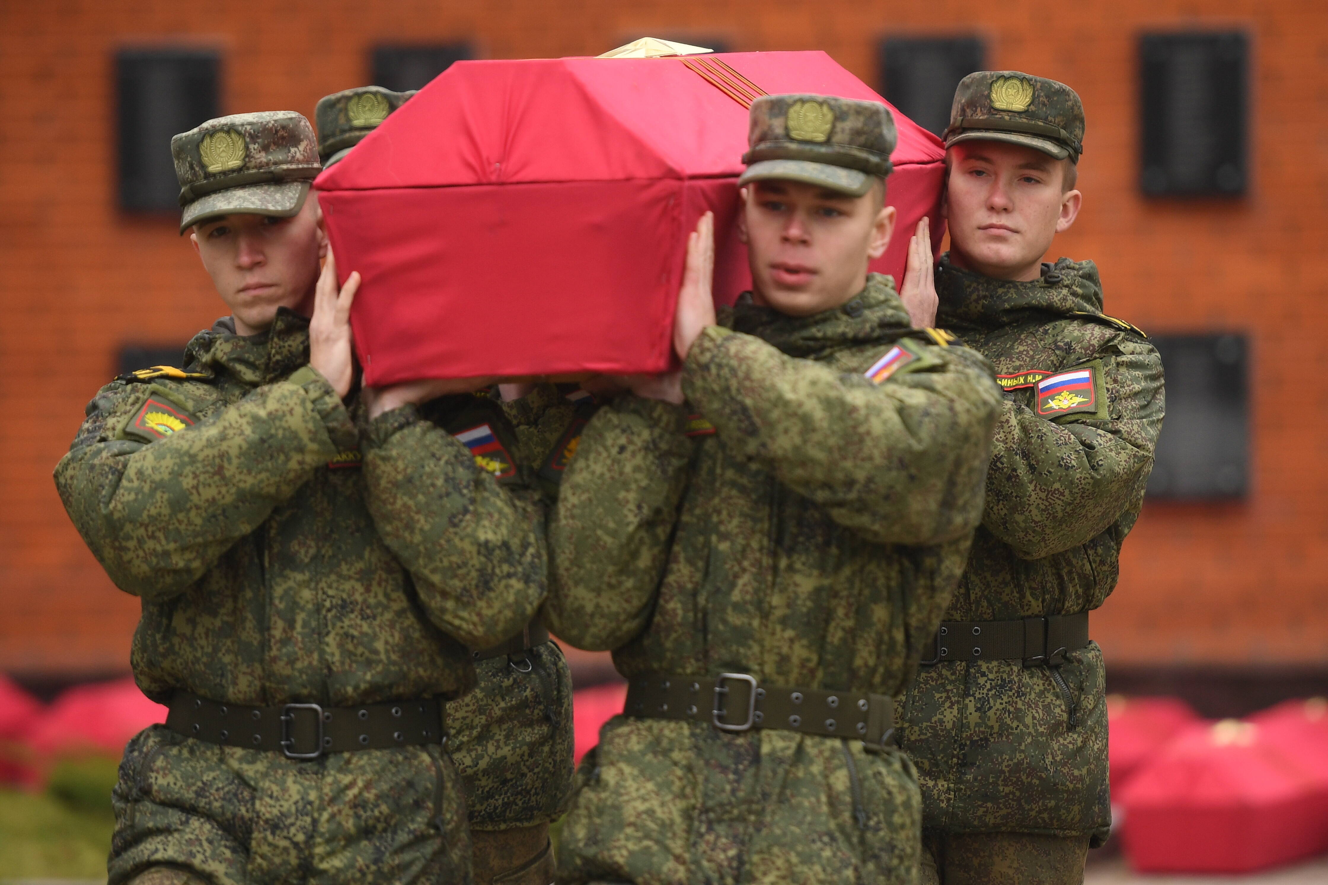 Putin tobt! Giftanschlag auf russische  Offiziere! Ukrainische Partisanen töten mehrere Geheimdienstmänner!