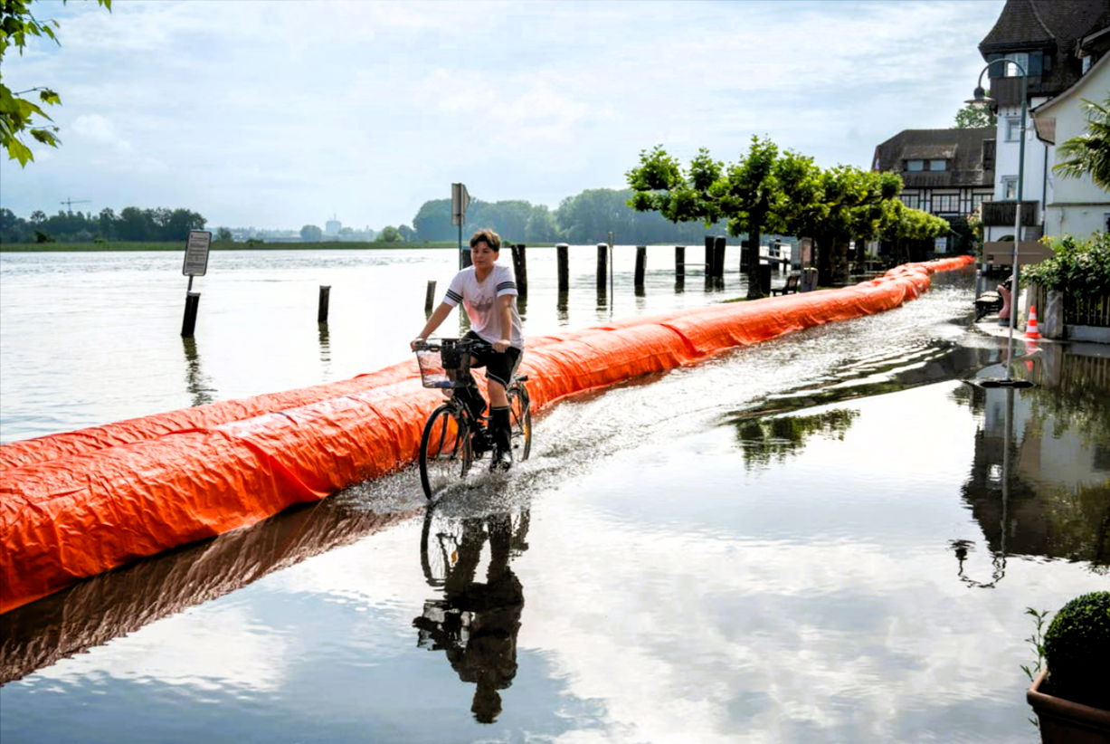 Katastrophenalarm in Deutschland! Bodensee droht überzulaufen - Regenmassen nicht mehr zu halten!